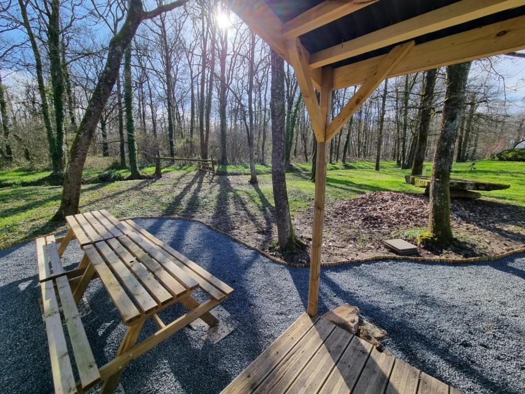 Les Chalets De Saumur, Piscine & Parc Boise, 100M Du Cadrenoir エクステリア 写真
